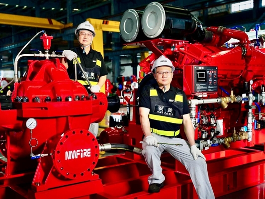Bộ máy bơm lửa động cơ diesel Máy bơm lửa với dung lượng bể nhiên liệu 130-1005 gallon và tốc độ lưu lượng 1500 GPM